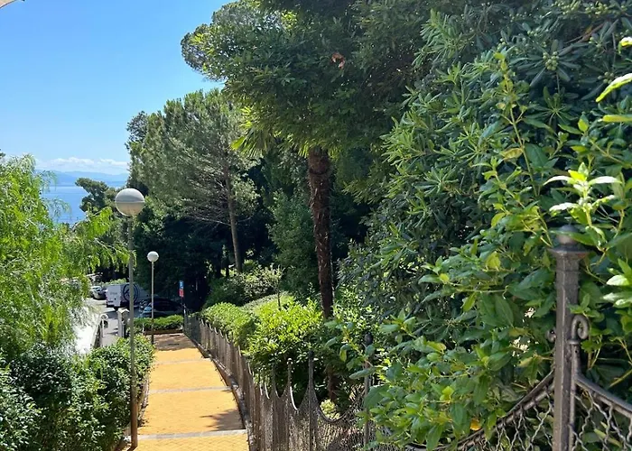 Апартаменты Petite Provence Aux Mandarines