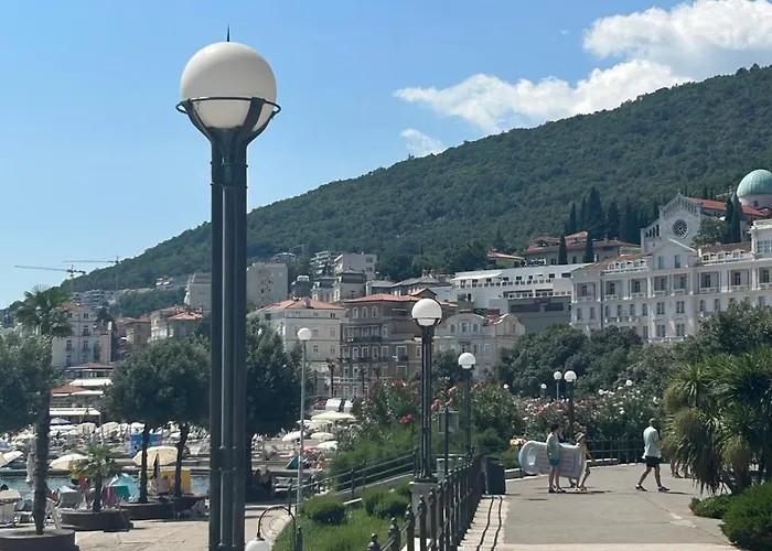 Petite Provence Aux Mandarines Апартаменты Опатия